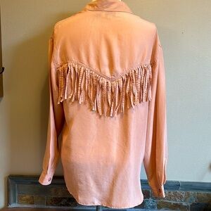 Fiji Soft Peach Silk Long Sleeve Fringed Back Long Sleeve Blouse Women’s M